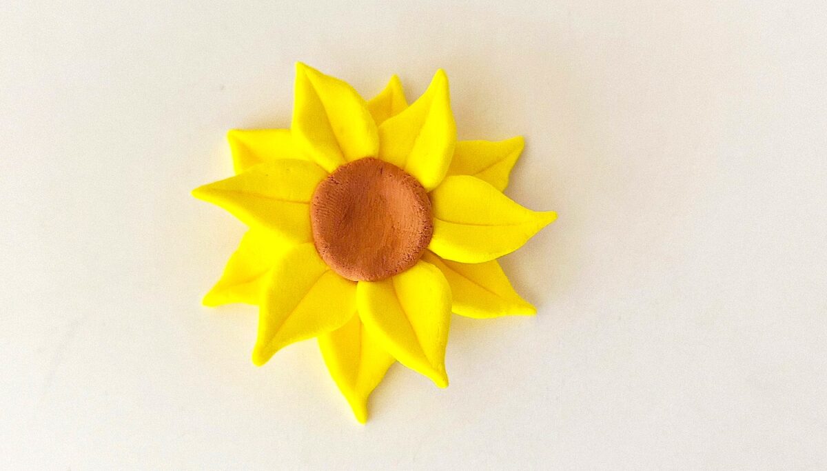 Clay Sunflower Step 14